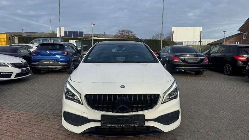 Gebraucht Mercedes CLA220 AMG line 177 PS (130 kW) 2017 Weiß Limousine
