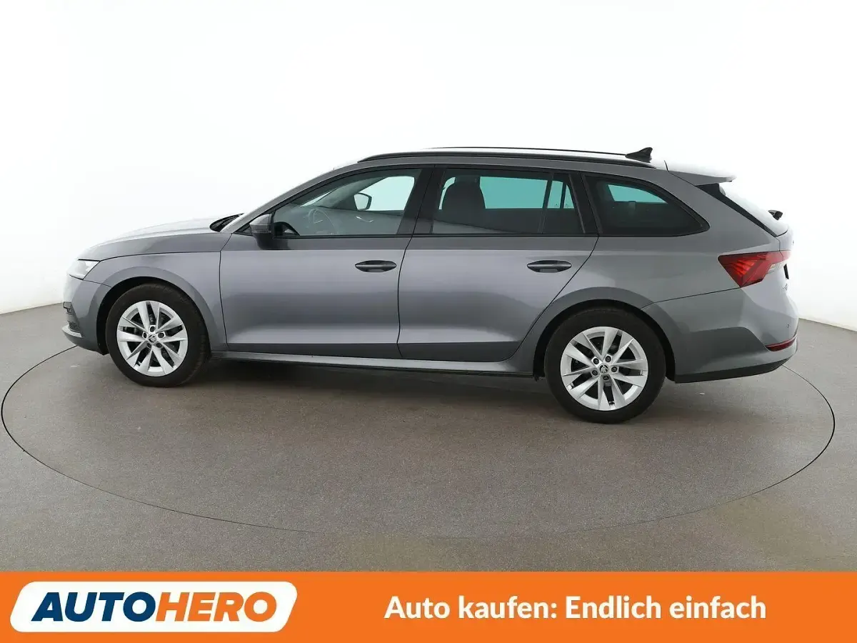 Gebraucht Skoda Octavia Ambition 150 PS (110 kW) 2022 Grau Kombi