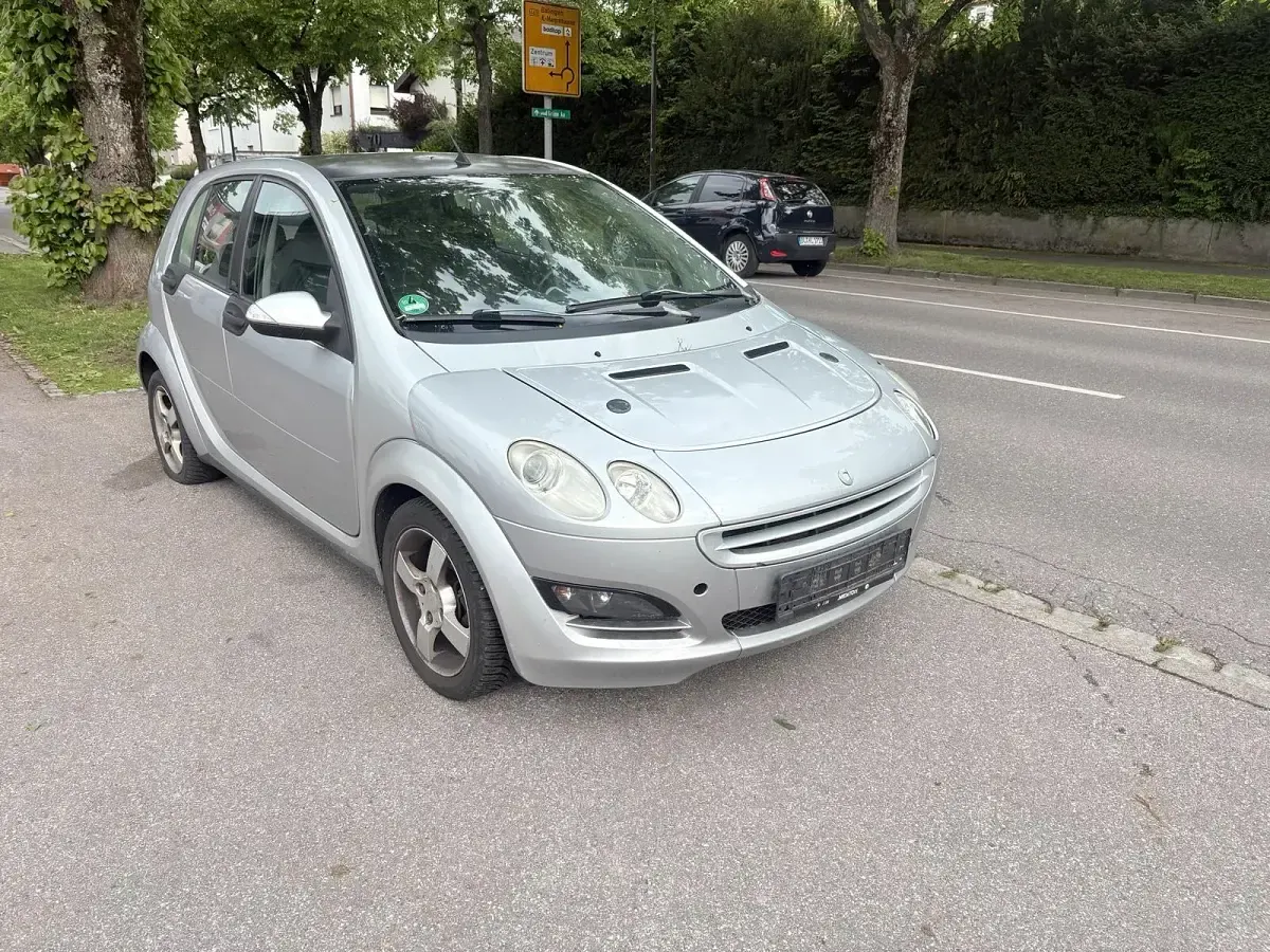 Używany Smart ForFour Passion 95 KM (69 kW) 2004 Srebrny Hatchback
