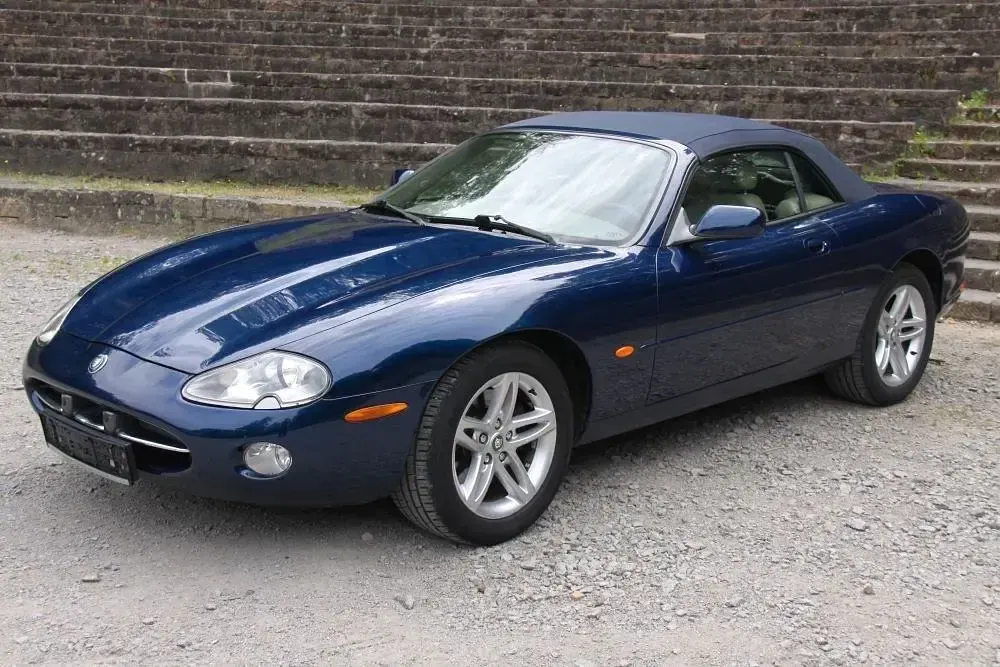 Gebraucht Jaguar XK8 298 PS (219 kW) 2003 Blau Cabrio
