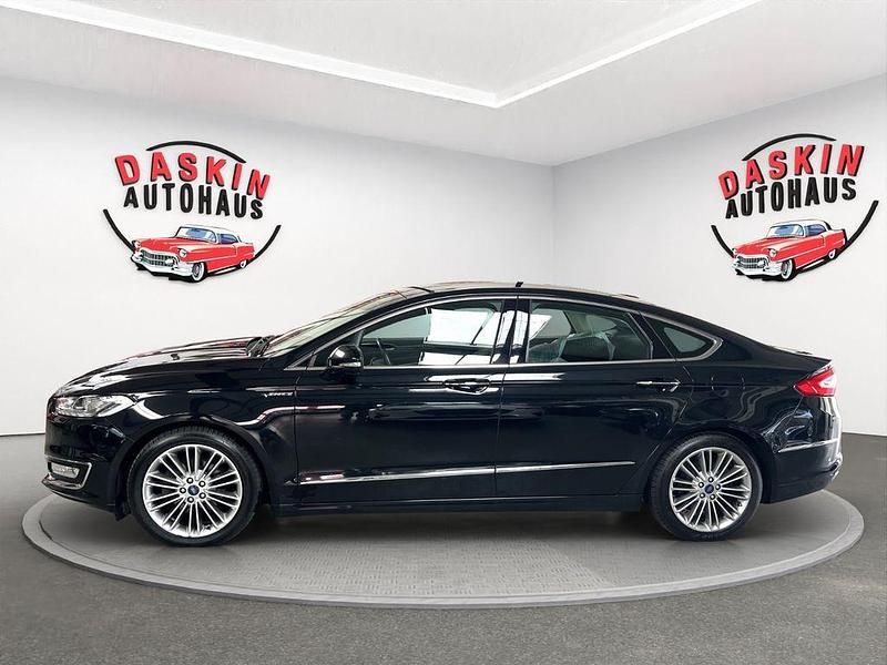 Gebraucht Ford Mondeo Vignale 211 PS (155 kW) 2016 Schwarz Limousine
