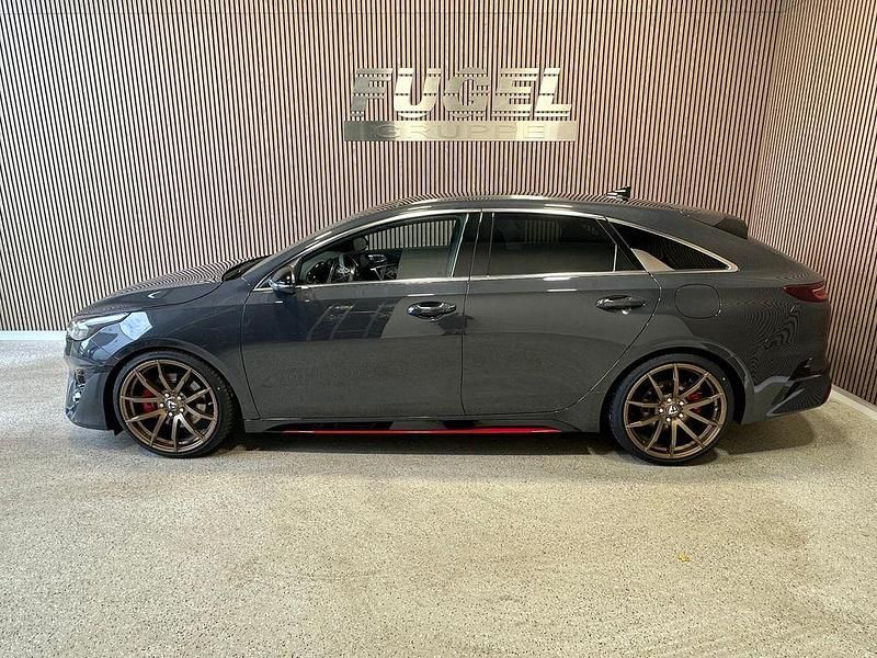 Gebraucht Kia ProCeed GT 204 PS (150 kW) 2024 Dark penta metal Kleinwagen