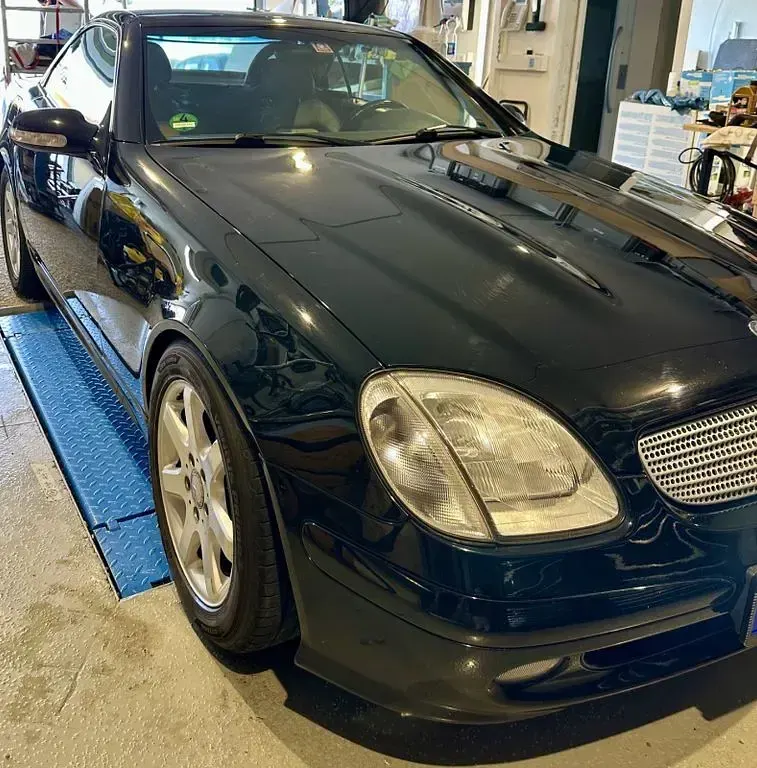 Gebraucht Mercedes SLK200 163 PS (119 kW) 2001 Schwarz Cabrio