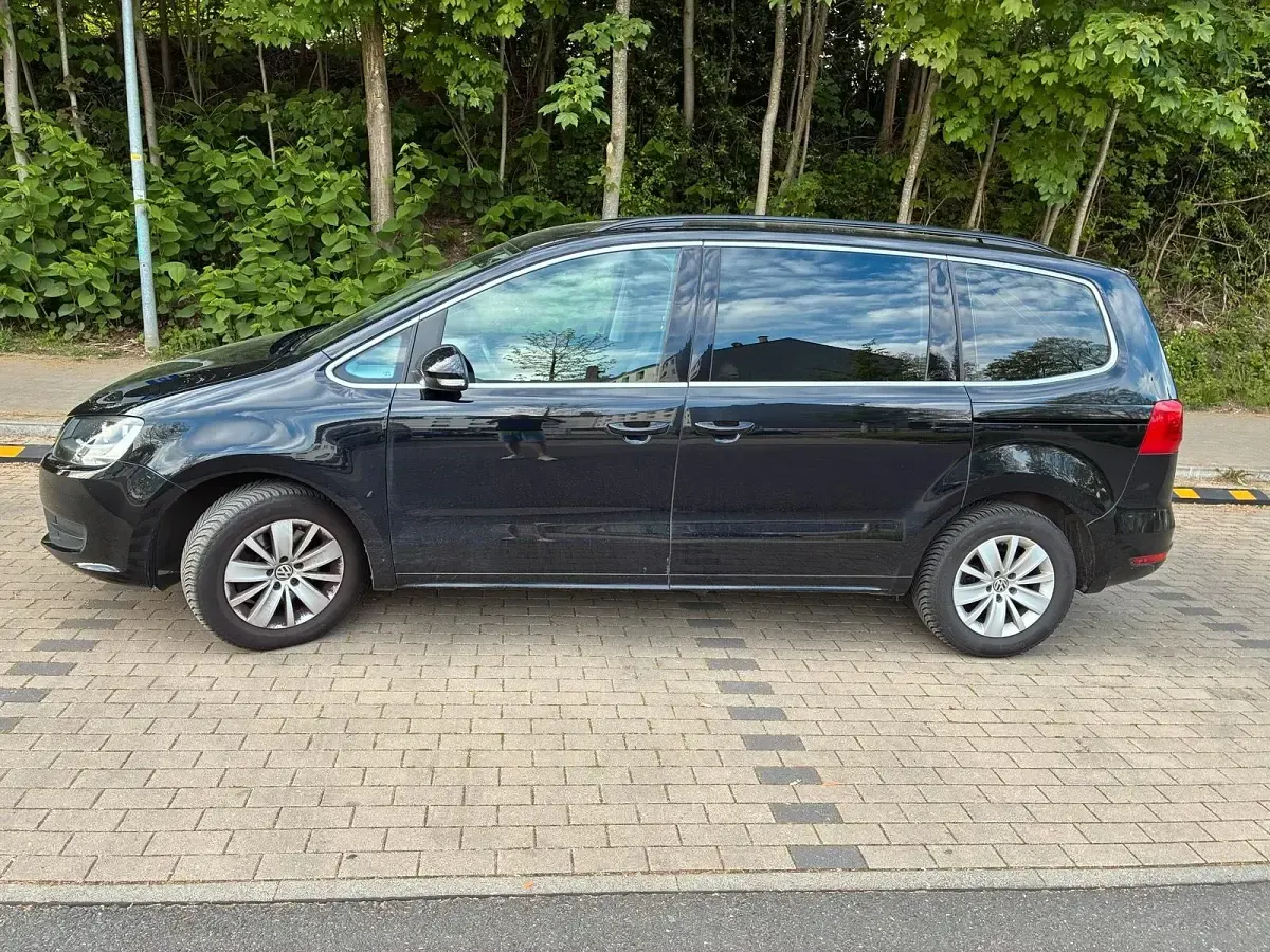 Gebraucht VW Sharan 150 PS (110 kW) 2014 Schwarz Van / Kleinbus