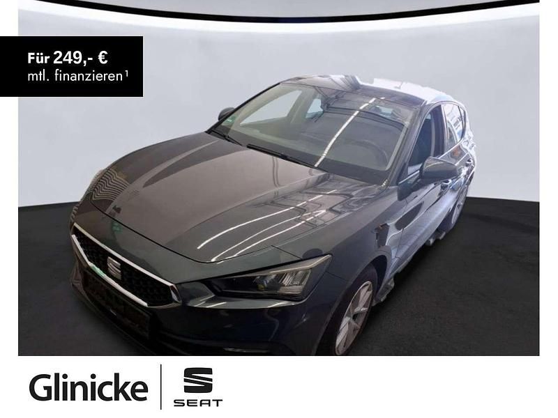 Grau Gebraucht 2021 Seat Leon Style Limousine | 18.750 € (Fairer Preis) - Bild 1/2
