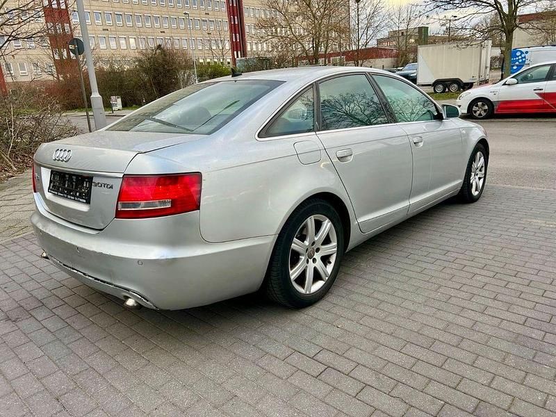 Usata Audi A6 Performance 224 CV (164 kW) 2004 Argento Berlina