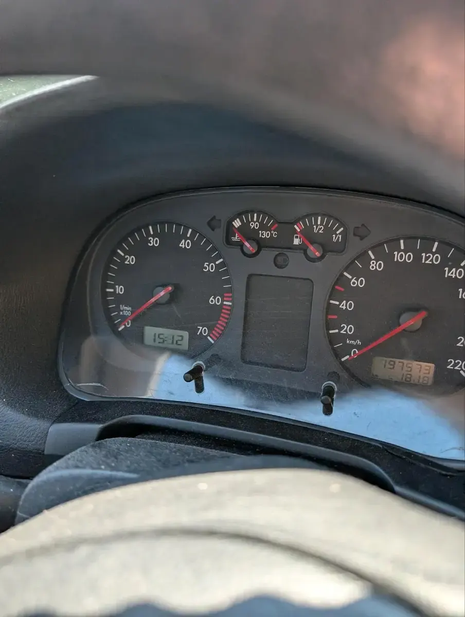 Gebraucht VW Golf IV 75 PS (55 kW) 2001 Kleinwagen