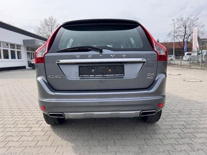 Gebraucht Volvo XC60 Momentum 492 PS (361 kW) 2017 Grau SUV