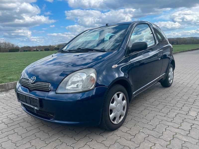Gebraucht Toyota Yaris 68 PS (50 kW) 2003 Blau Kleinwagen