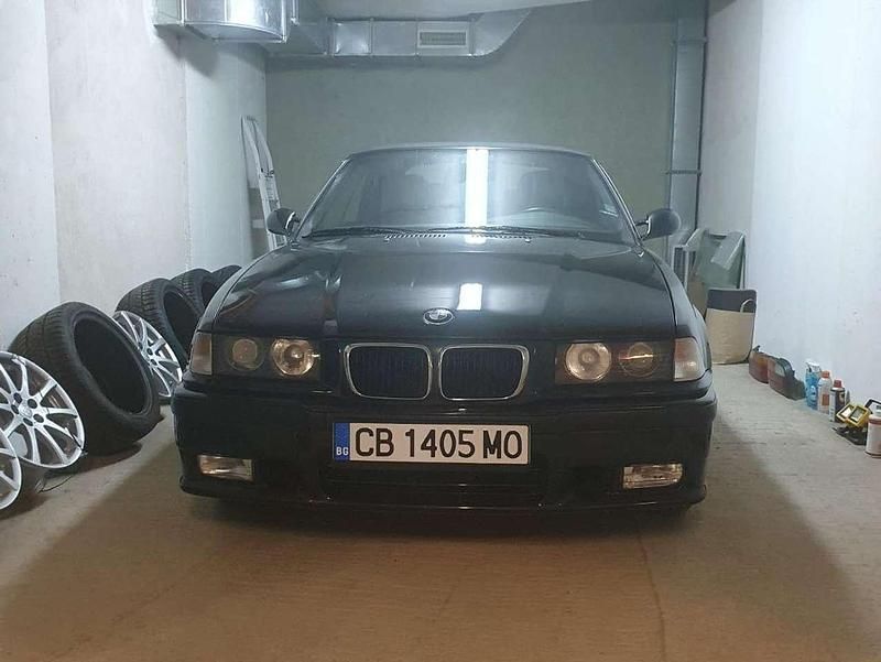 Schwarz Gebraucht 1998 BMW 320 Cabriolet Sport Line Cabrio | 27.900 € - Bild 1/4