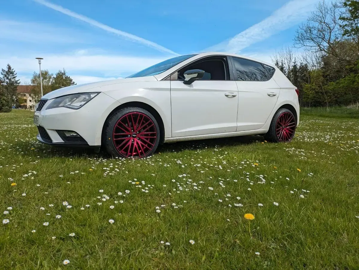 Gebraucht Seat Leon CONNECT 125 PS (91 kW) 2016 Weiß Limousine