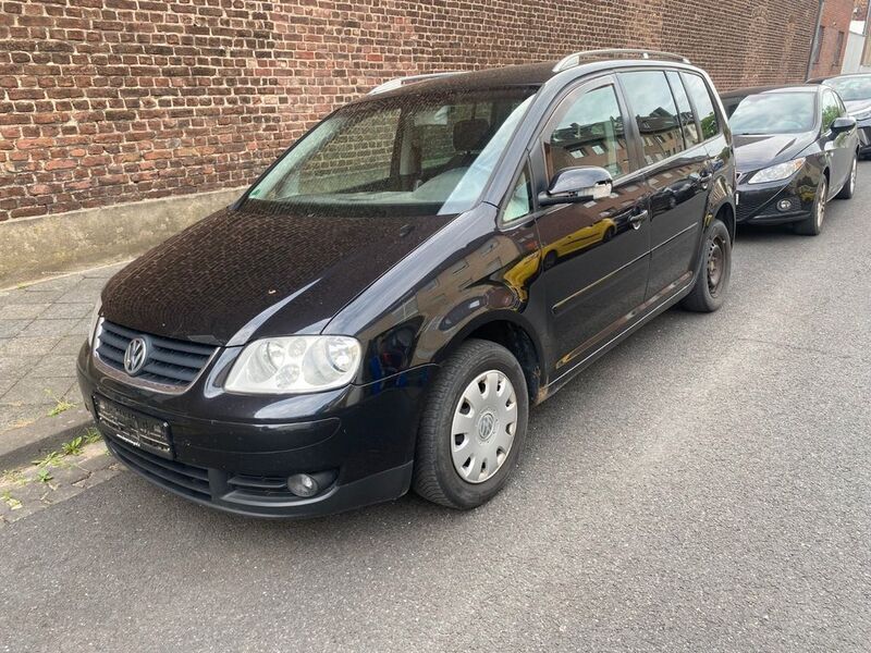 Schwarz Gebraucht 2003 VW Touran Trendline Van / Kleinbus | 990 € (Superpreis) - Bild 1/4