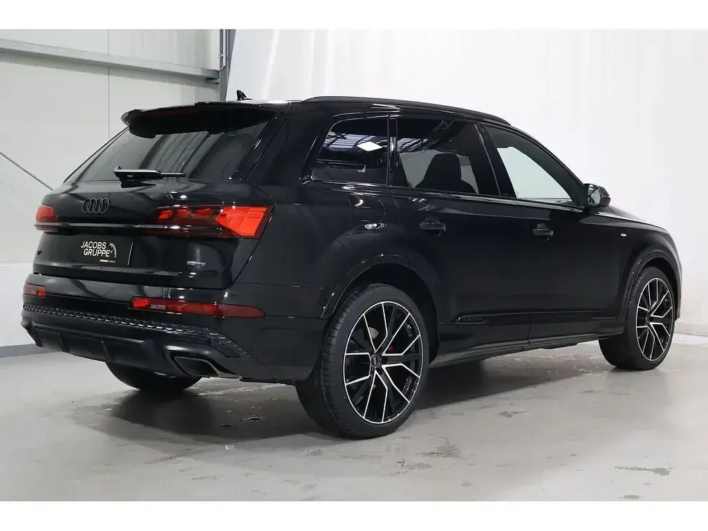 Neu Audi Q7 S-Line 286 PS (210 kW) 2026 Schwarz SUV