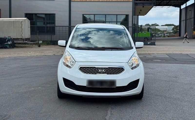 Weiß Gebraucht 2012 Kia Venga Kleinwagen | 5.300 € (Guter Preis) - Bild 1/4