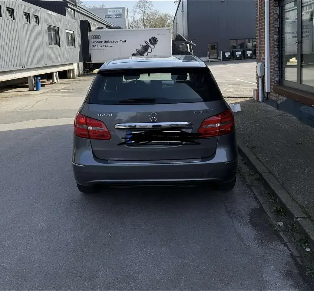 Gebraucht Mercedes B220 184 PS (135 kW) 2014 Kleinwagen