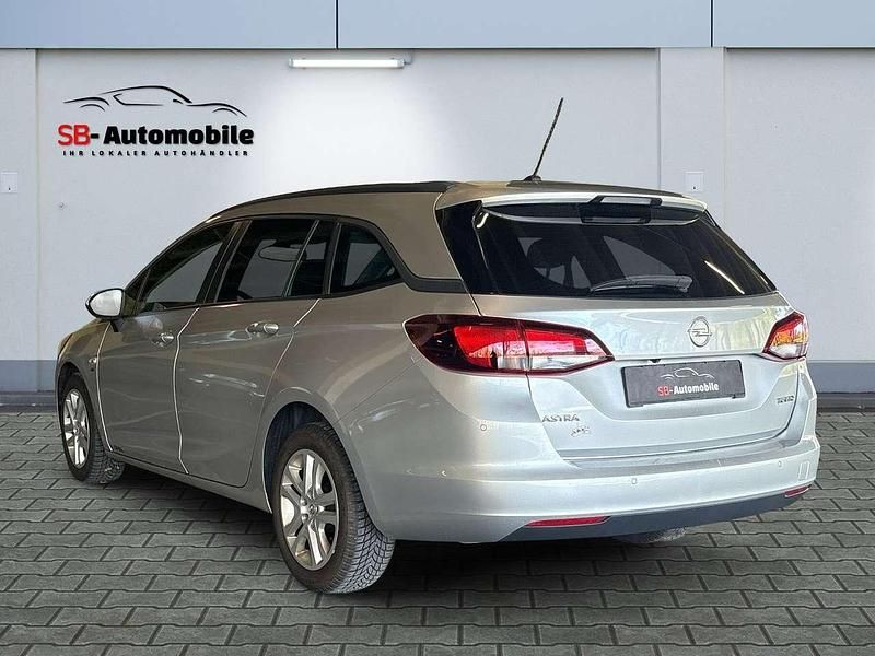 Gebraucht Opel Astra 150 PS (110 kW) 2019 Argon silber/ice silver (m2) Kombi