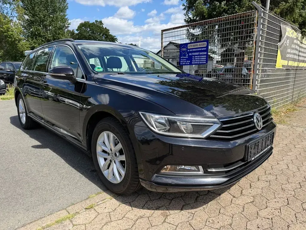 Gebraucht VW Passat Comfortline 150 PS (110 kW) 2016 Schwarz Kombi
