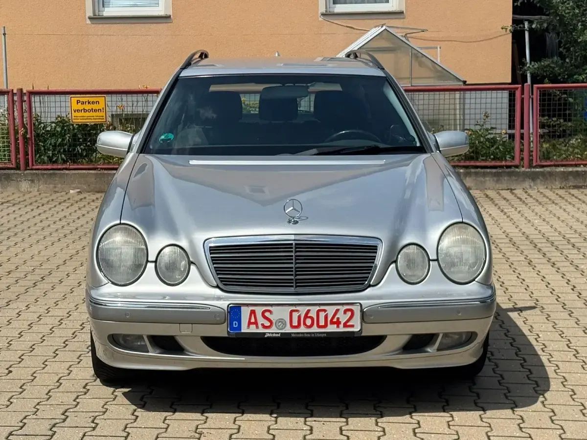 Gebraucht Mercedes E200 163 PS (119 kW) 2001 Kombi