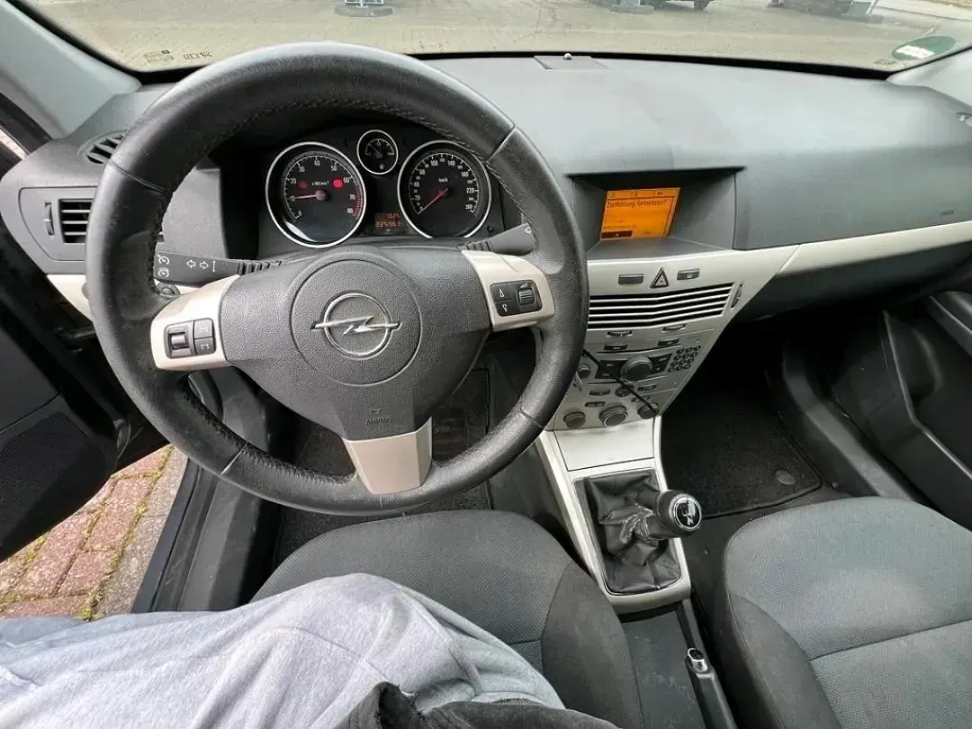 Usata Opel Astra 90 CV (66 kW) 2007 Utilitaria