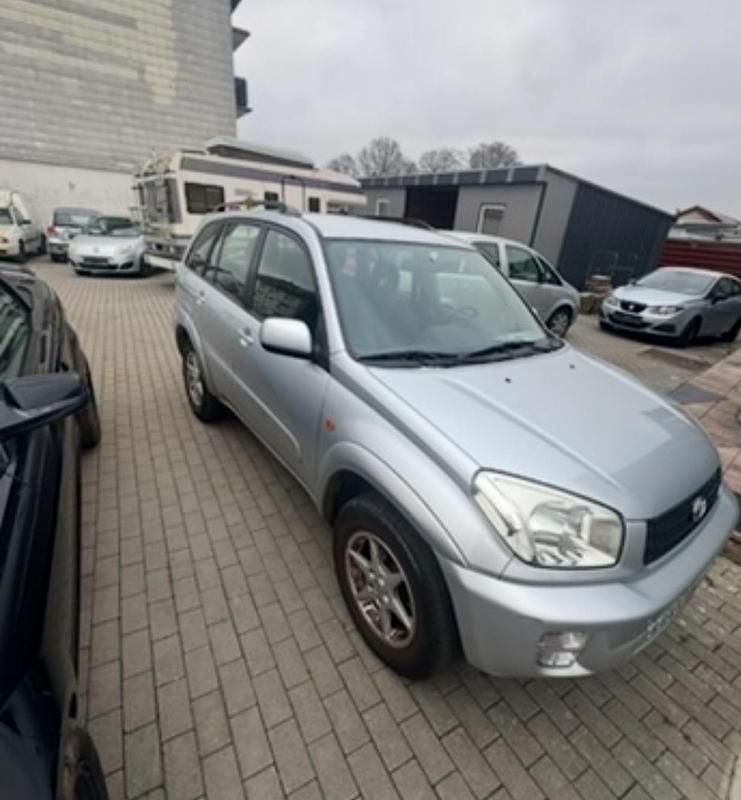 Silber Gebraucht 2003 Toyota RAV4 SUV | 4.300 € (Guter Preis) - Bild 1/4