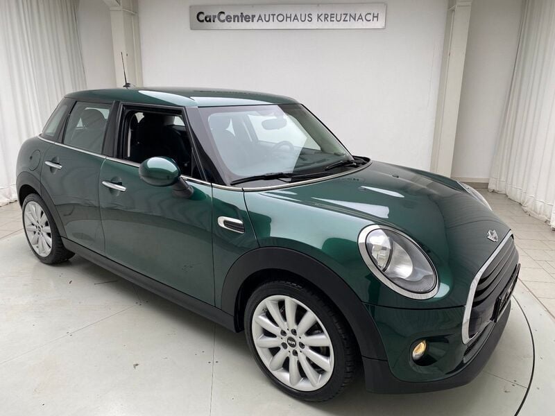 Grün Gebraucht 2018 Mini Cooper Kleinwagen | 17.500 € (Fairer Preis) - Bild 1/4