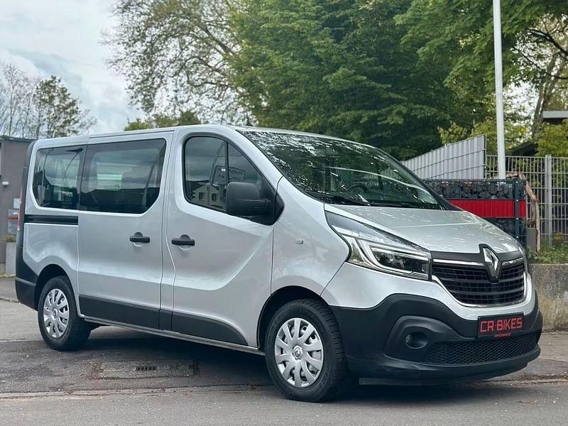 Grau Gebraucht 2020 Renault Trafic Life Van | 23.788 € (Fairer Preis) - Bild 1/4