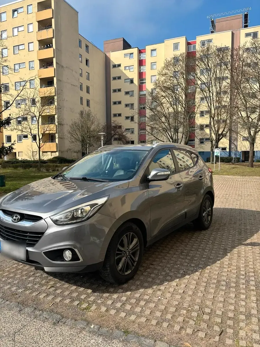 Gebraucht Hyundai ix35 182 PS (133 kW) 2015 Grau SUV