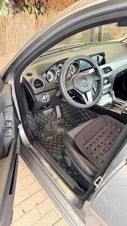 Gebraucht Mercedes 220 170 PS (125 kW) 2012 Grau Limousine