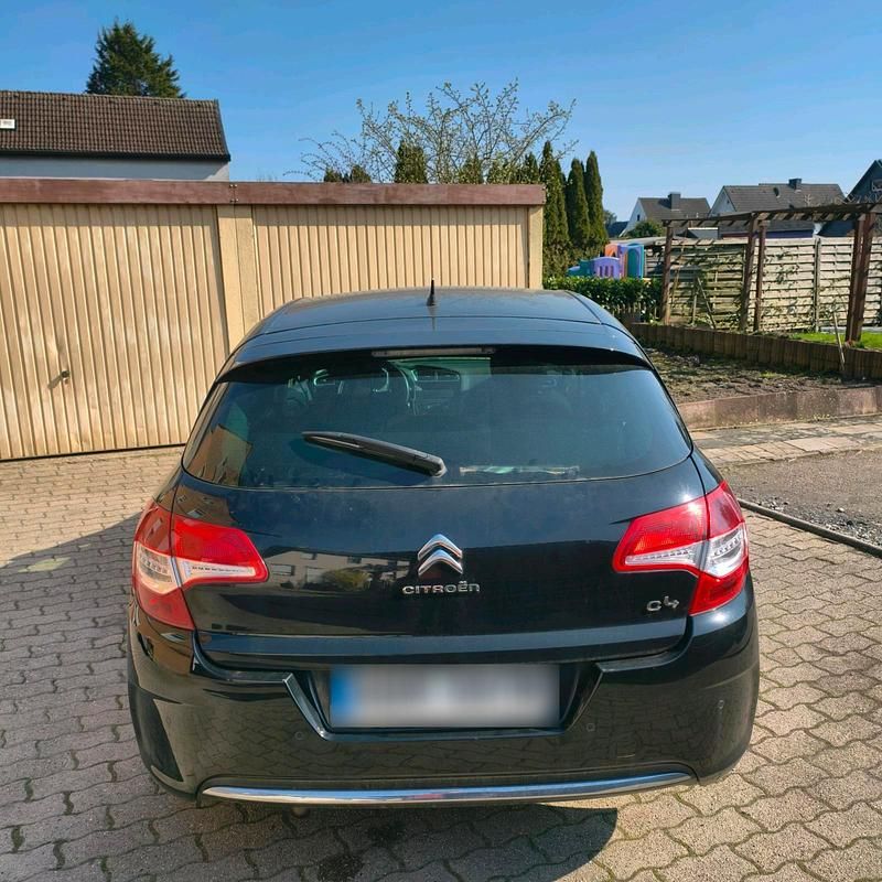 Gebraucht Citroën C4 120 PS (88 kW) 2012 Schwarz Kleinwagen