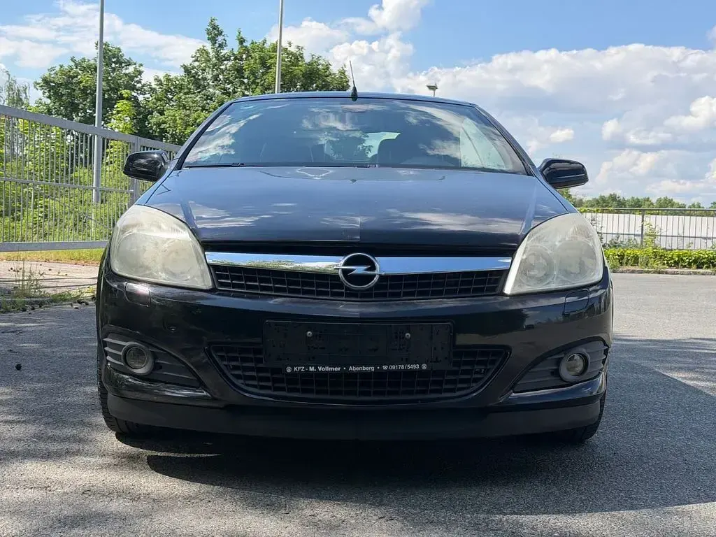 Gebraucht Opel Astra Cabriolet Cosmo 140 PS (102 kW) 2007 Schwarz Cabrio