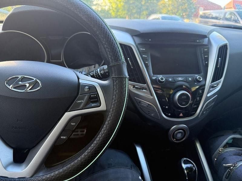 Gebraucht Hyundai Veloster Premium 140 PS (102 kW) 2012 Grün Kleinwagen