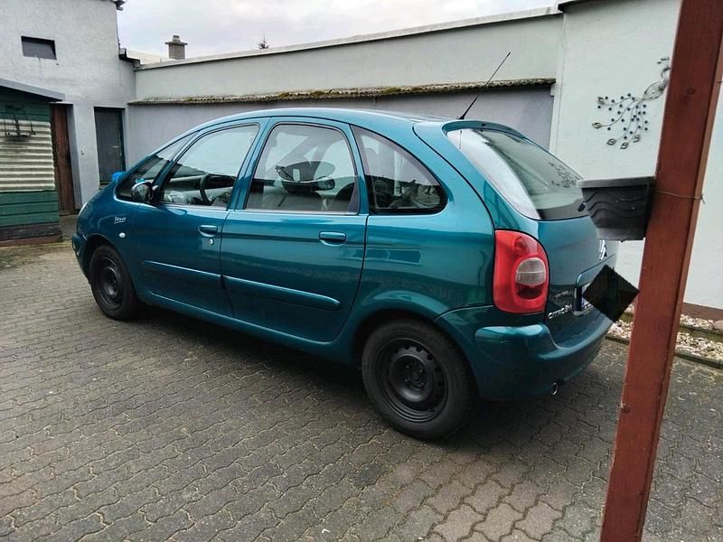 Gebraucht Citroën Xsara Picasso 100 PS (73 kW) 2003 Grün Van / Kleinbus