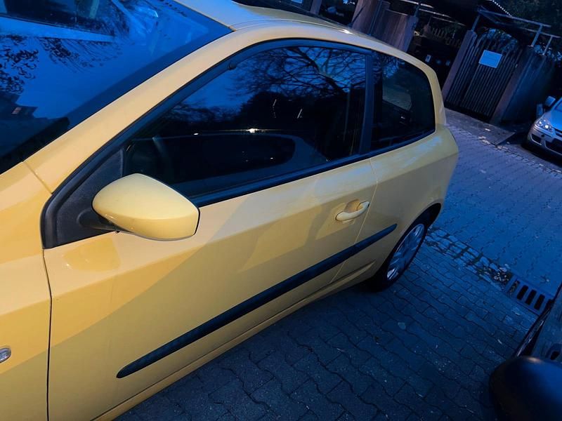 Gebraucht Fiat Stilo 103 PS (75 kW) 2001 Gelb Kleinwagen