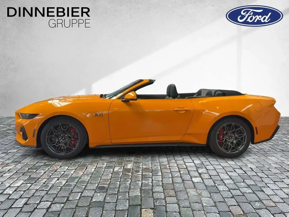 Neu Ford Mustang GT Convertible 446 PS (328 kW) 2026 Orange fury metallic Cabrio