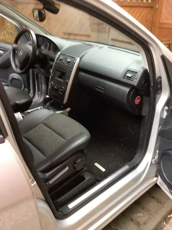 Gebraucht Mercedes A180 Avantgarde 116 PS (85 kW) 2010 Silber Limousine