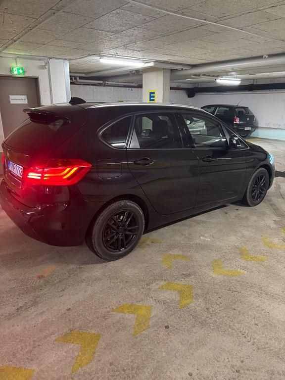 Gebraucht BMW 218 Active Tourer 136 PS (100 kW) 2021 Schwarz Van / Kleinbus