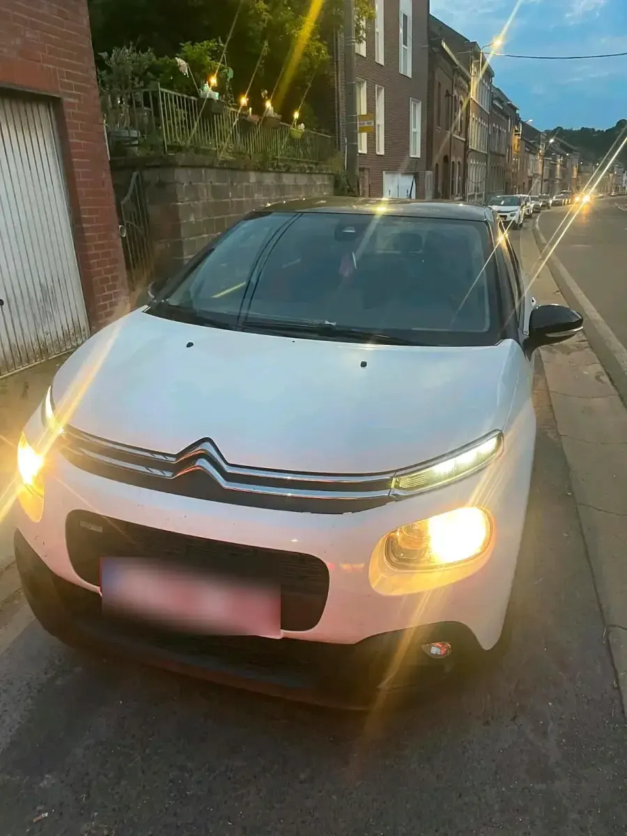 Gebraucht Citroën C3 82 PS (60 kW) 2019 Weiß Kleinwagen