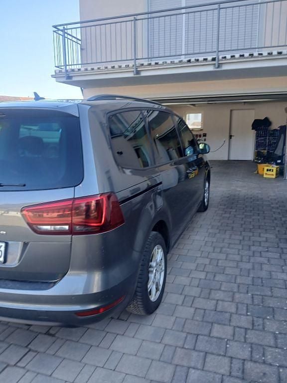 Gebraucht Seat Alhambra Style 150 PS (110 kW) 2019 Grau Van / Kleinbus