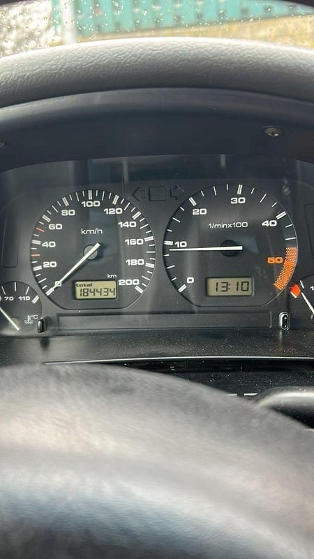 Gebraucht VW Caddy 64 PS (47 kW) 2002 Grau Van / Kleinbus