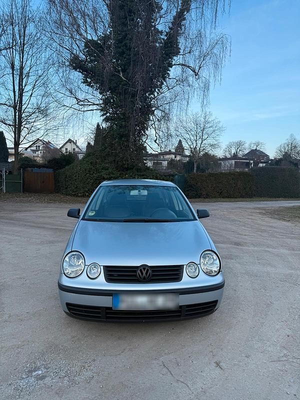 Gebraucht VW Polo 64 PS (47 kW) 2004 Silber Kleinwagen