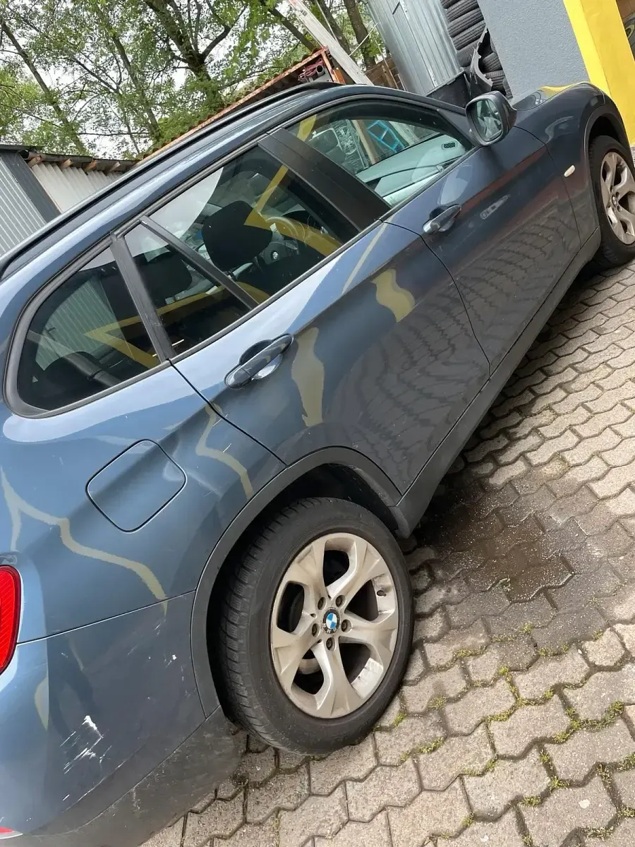 Gebraucht BMW X1 177 PS (130 kW) 2011 Blau SUV