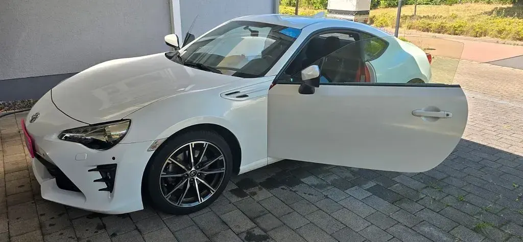 Gebraucht Toyota GT86 GT 200 PS (147 kW) 2019 Weiß Coupé