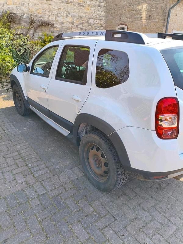 Gebraucht Dacia Duster 125 PS (91 kW) 2015 Weiß SUV