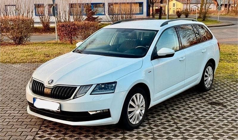 Gebraucht Skoda Octavia 115 PS (84 kW) 2017 Weiß Kombi