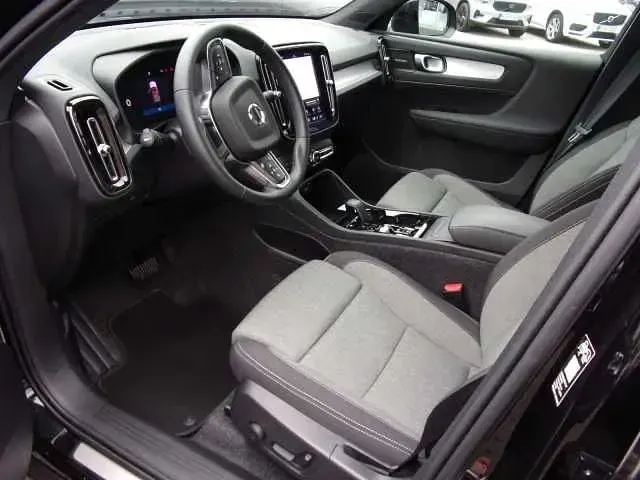 Gebraucht Volvo XC40 120 PS (88 kW) 2025 SUV