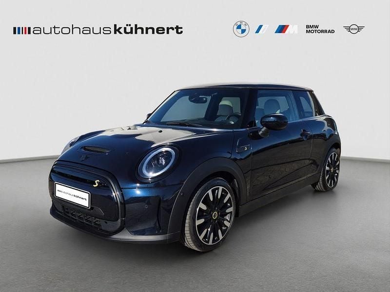 Gebraucht Mini Cooper SE 135 kW (184 PS) 2021 Enigmatic black metallic Kleinwagen