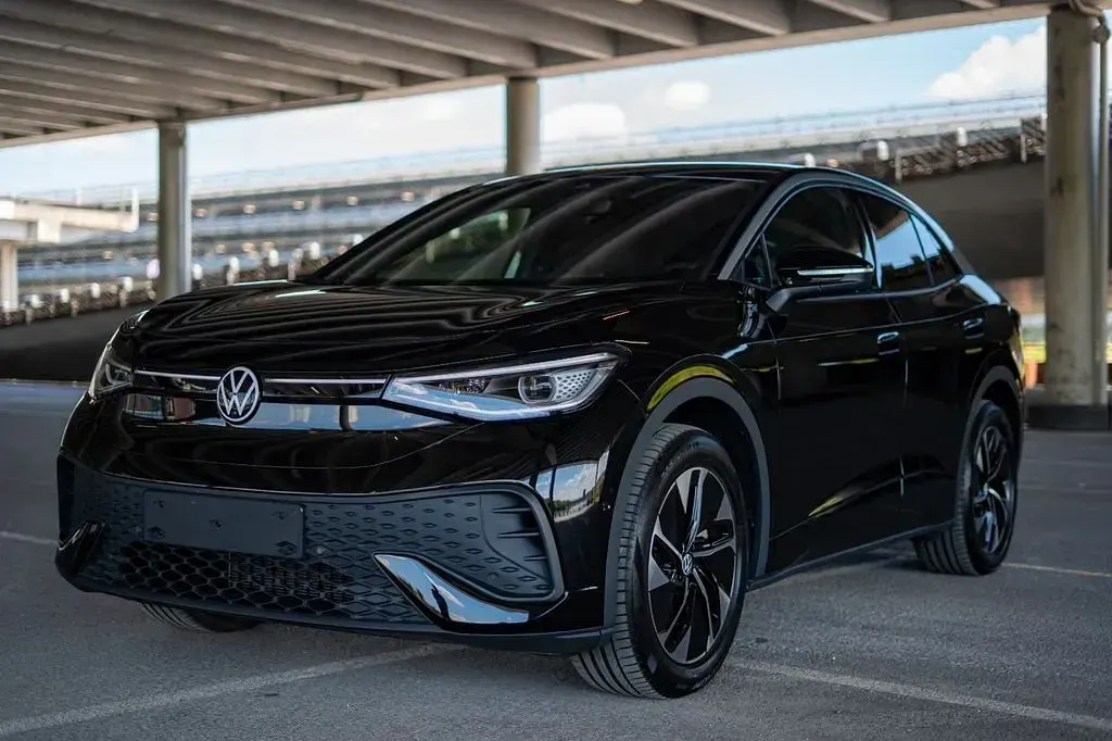 Usado VW ID.5 Pro 210 kW (286 CV) 2025 Negro SUV
