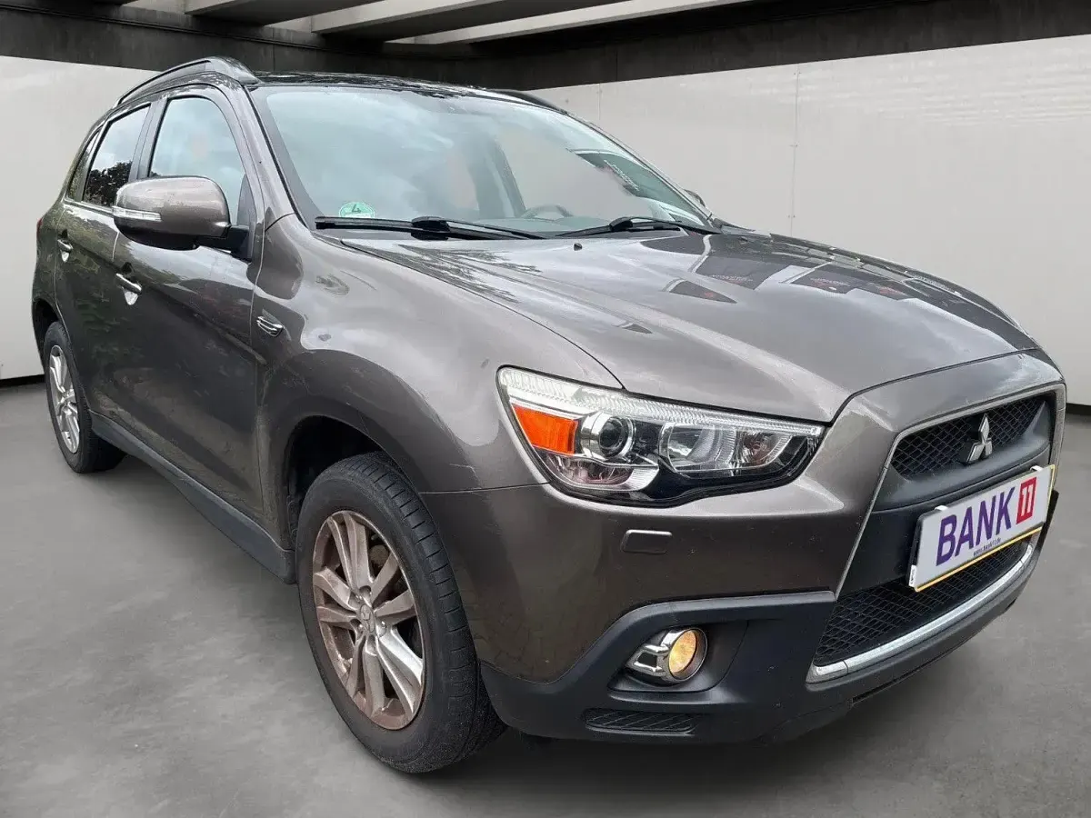 Gebraucht Mitsubishi ASX Intense 150 PS (110 kW) 2011 Braun SUV