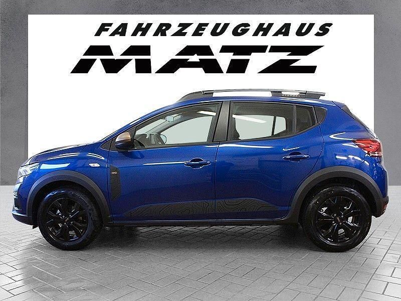 Blau Neu 2025 Dacia Sandero Extreme Kleinwagen | 22.475 € (Etwas zu teuer) - Bild 1/4