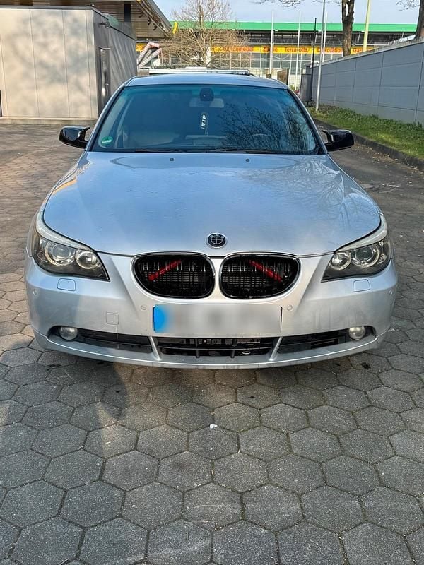 Gebraucht BMW 520 170 PS (125 kW) 2003 Grau Limousine